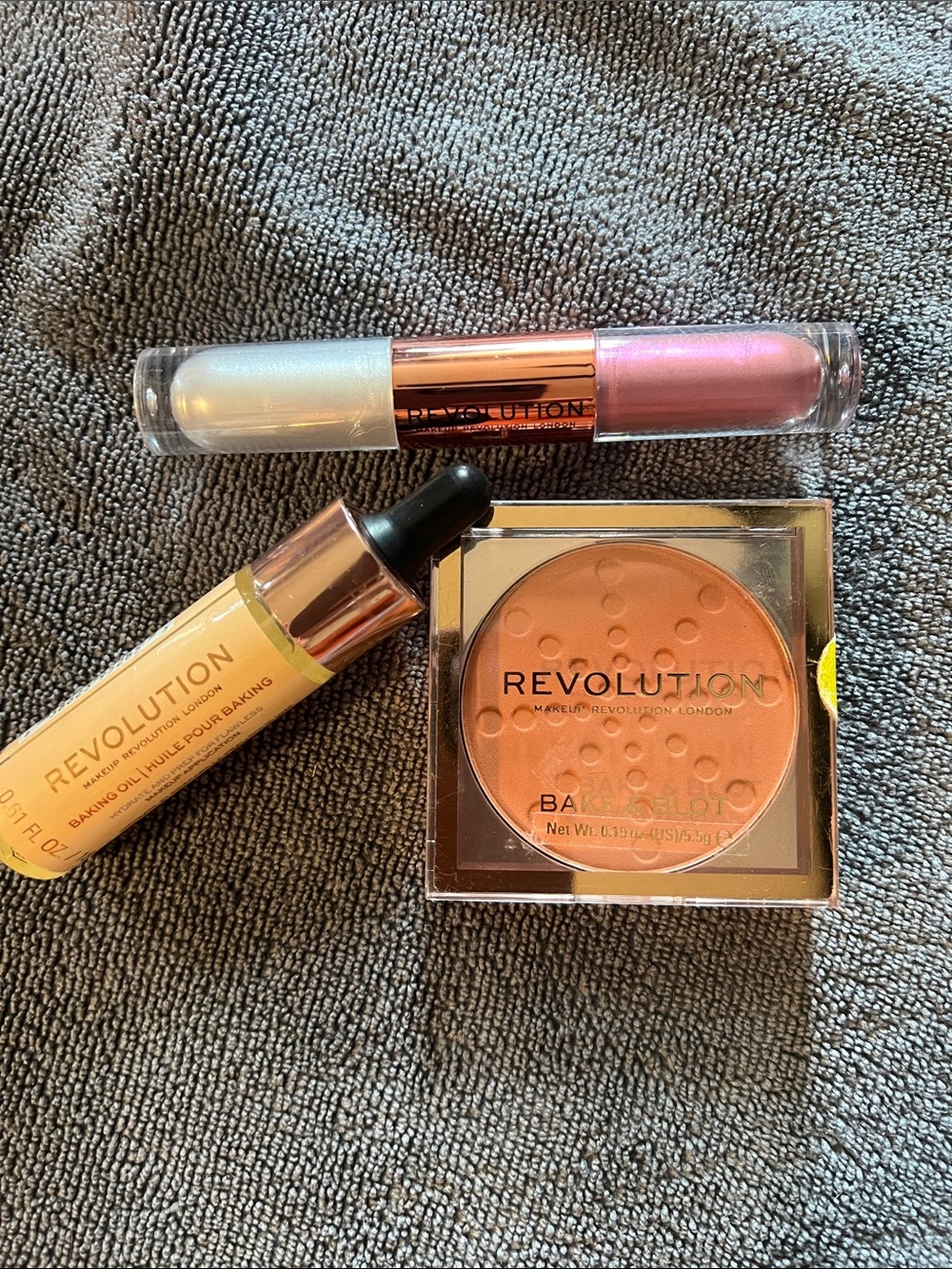 Revolution Bronzer, Baking Oil & Pink Dual-Ended Gloss Trio